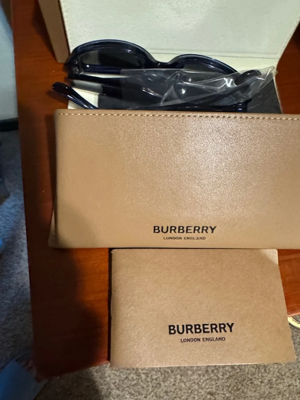 Burberry cat eye